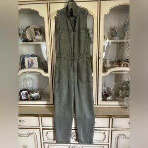 Abercrombie & Fitch gently used olive green sleeveless jumpsuit size XS